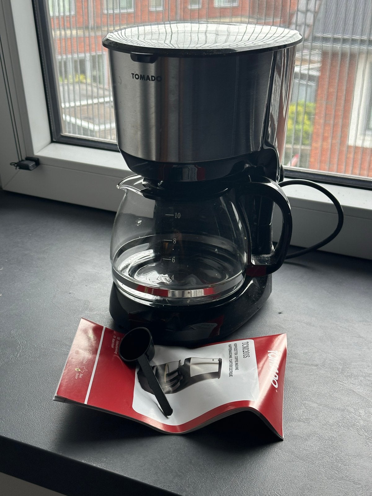 Nieuw Tomado Koffiezetapparaat - Perfect voor elke ochtend!, 10 kopjes of meer, Gemalen koffie, Ophalen of Verzenden, Koffiemachine