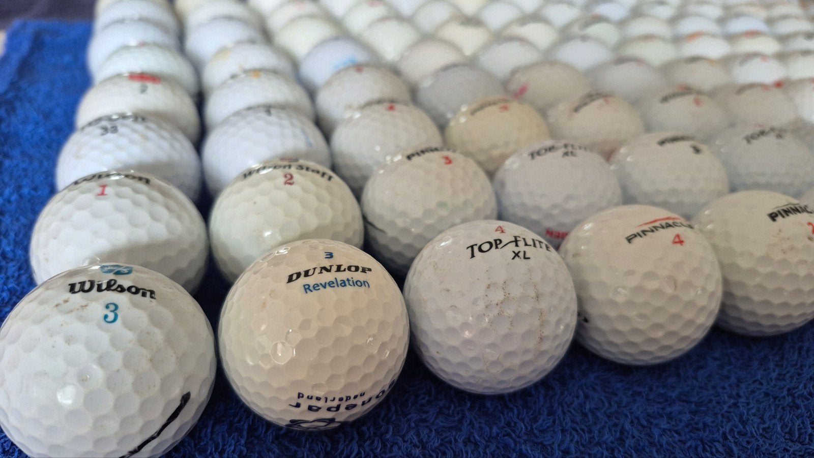 Golfballen mix lakeballs 100 stuks, Ophalen of Verzenden, Zo goed als nieuw, Bal(len), Overige merken