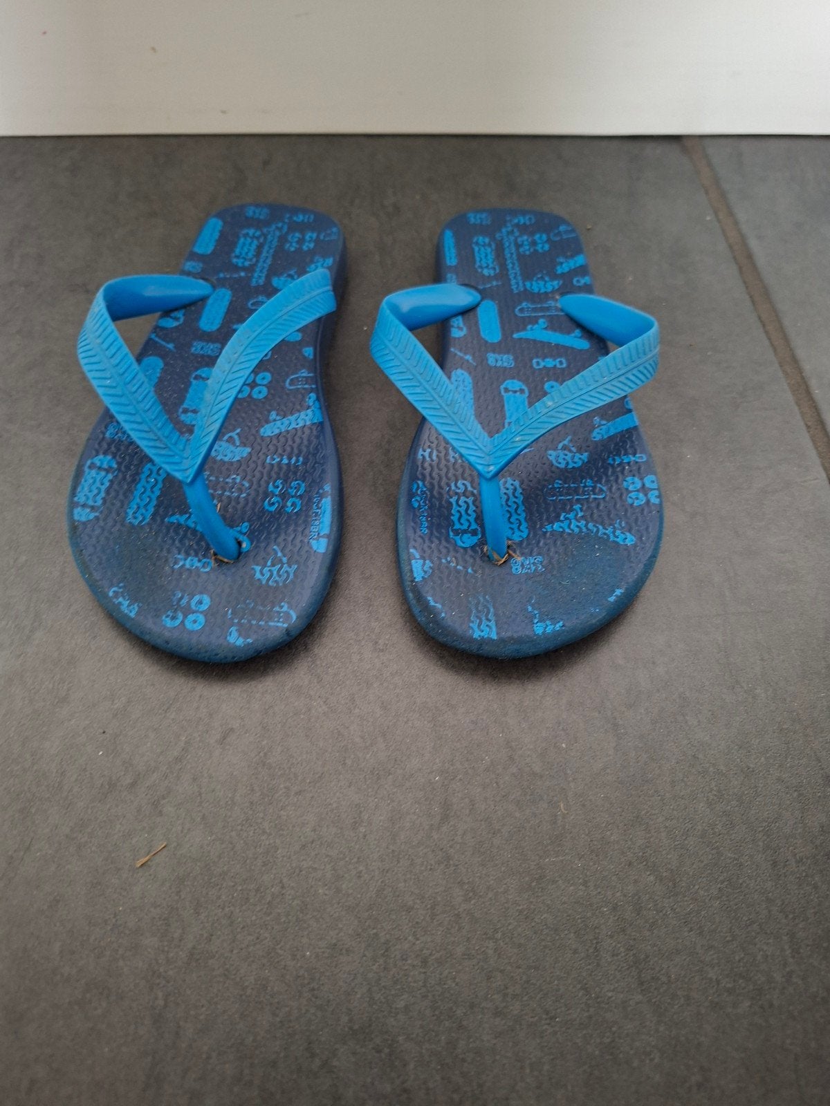 Slippers maat 30, Gebruikt, Jongen of Meisje, Overige typen, Ophalen of Verzenden