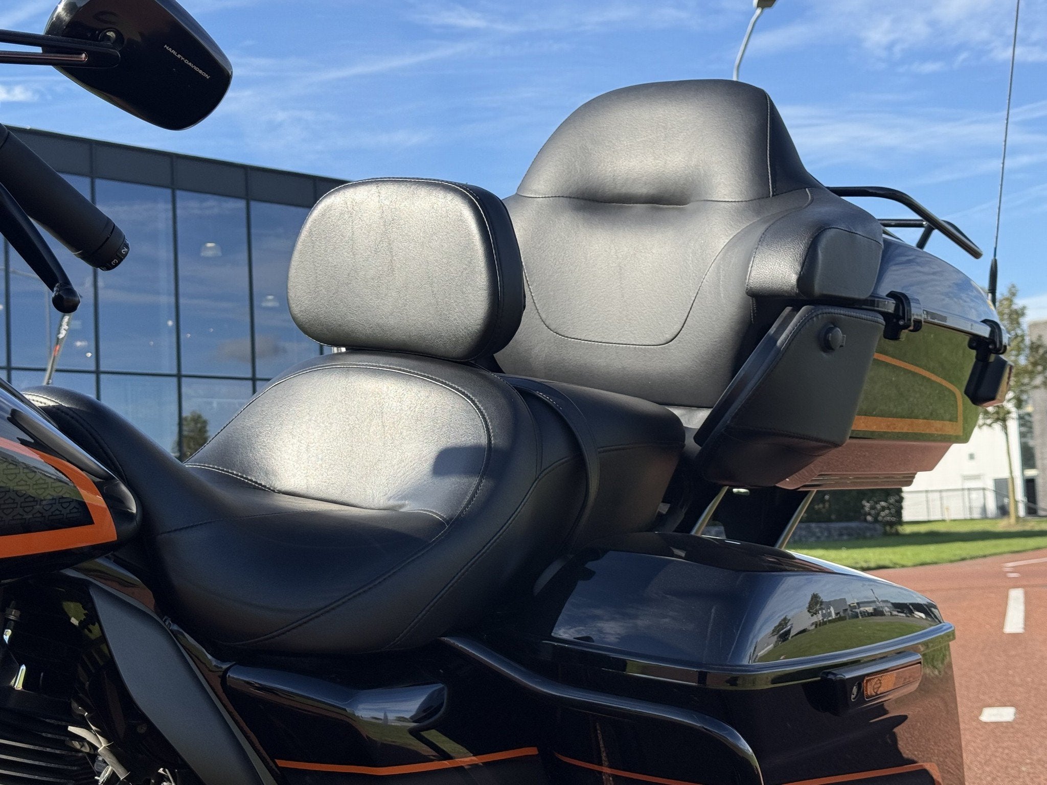Harley-Davidson FLTRK Road Glide Limited Custom Colour Black, Toermotor, Laan van Vredenoord 33
2289 DA  Rijswijk ZH, NL, 1868 cc