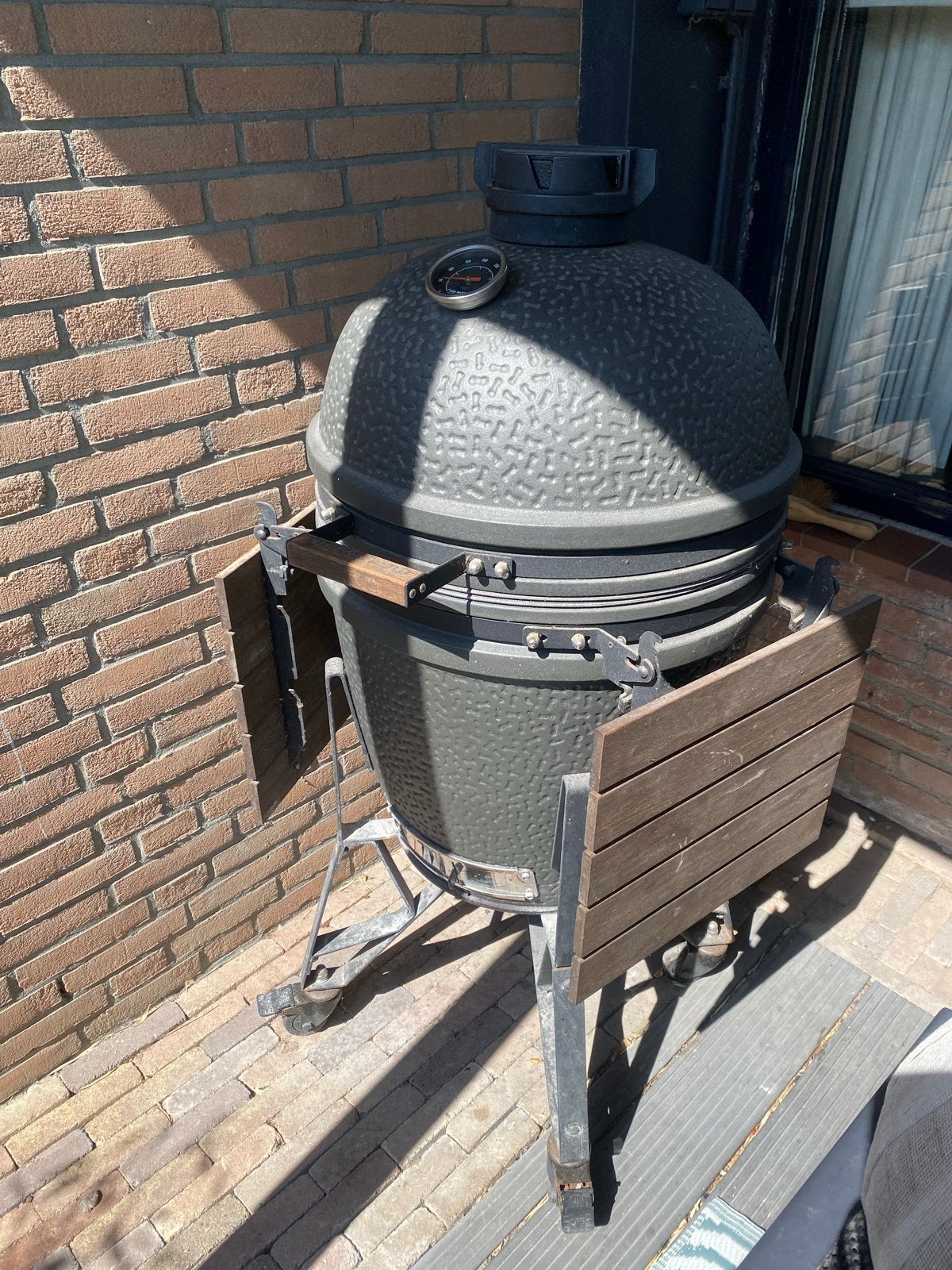 Bastard Large Kamado BBQ met onderstel, Tuin en Terras, Ophalen, Zo goed als nieuw