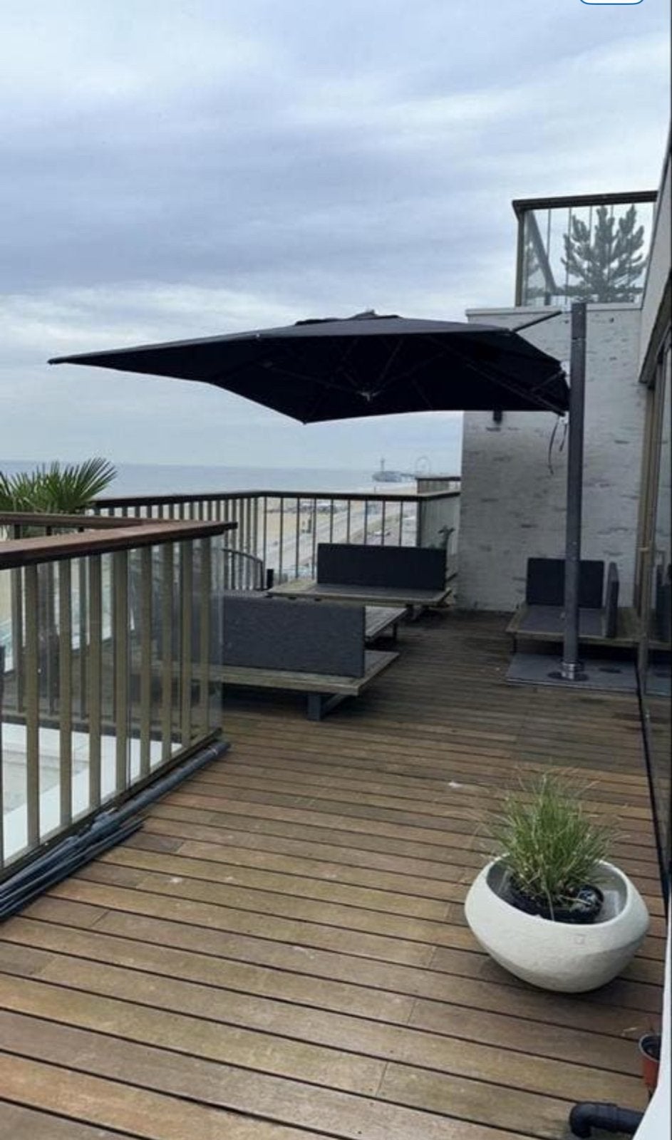 Tuuci Max Cantilever parasol 305x425cm met 180kg voet, Verstelbaar, Ophalen of Verzenden, 3 tot 4 meter, Zweefparasol