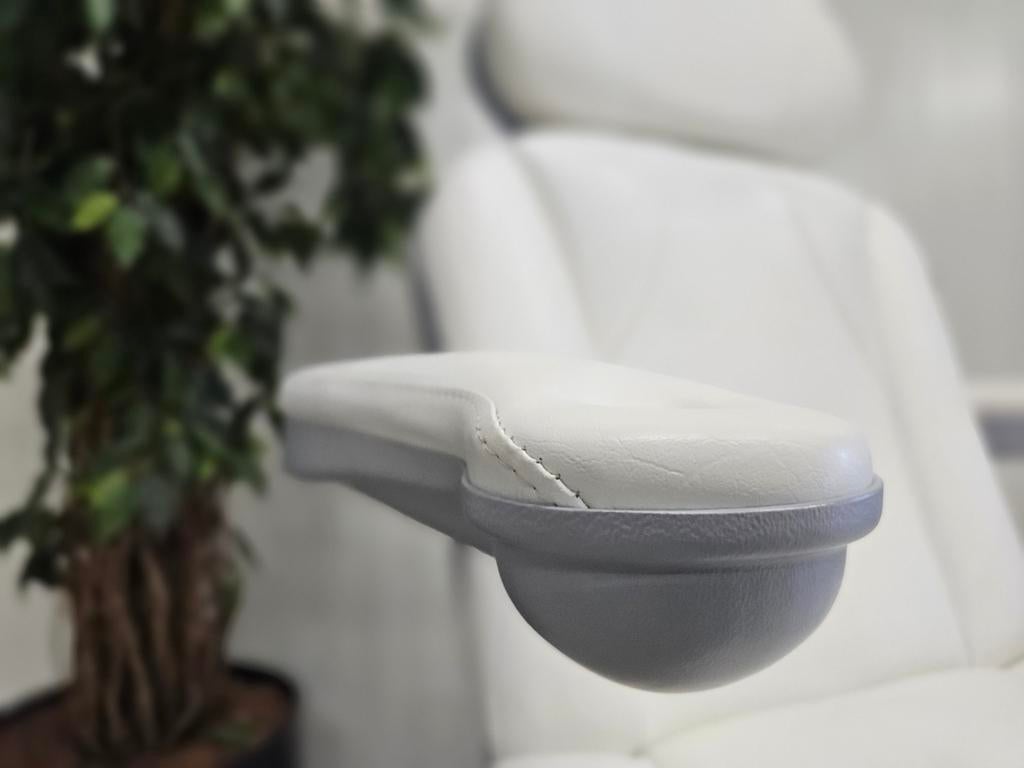 Bentlon | behandelstoel | Pedicurestoel | Elektrische | ZGAN, Sport en Fitness, Ophalen of Verzenden, Zo goed als nieuw, Massagetafel