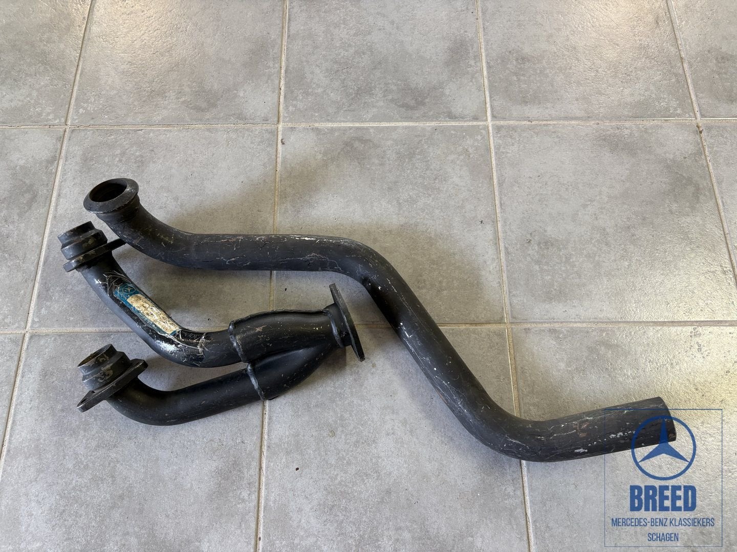 NOS voorpijpset voor Mercedes-Benz W114 230.6 250 250C RHD, -, Nieuw, Ophalen of Verzenden, -