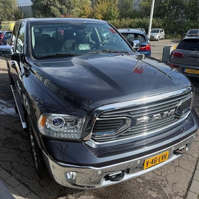 Dodge RAM 1500 CLASSIC Laramie, Automaat, 5654 cc, Automatische klimaatregeling, Leder