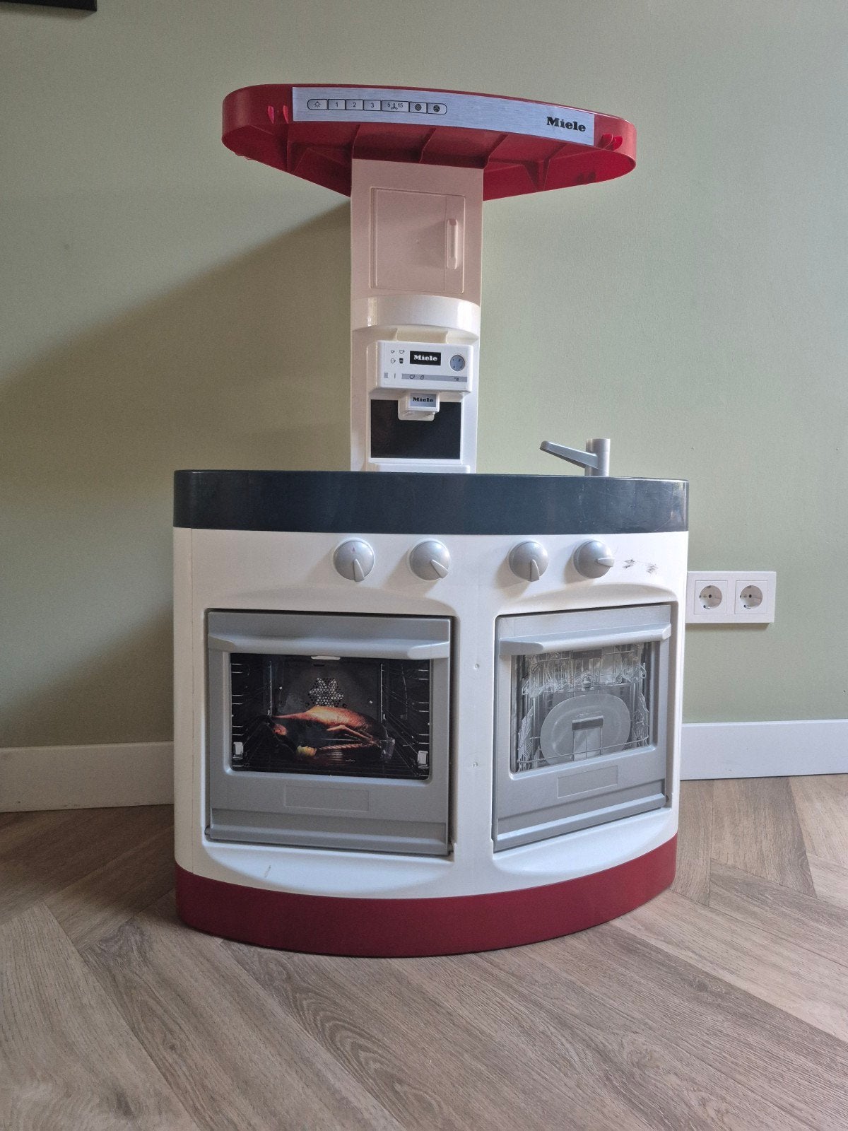 Miele Speelkeuken met Koffiezetapparaat en Oven, Ophalen, Gebruikt, Kunststof, Speelkeuken