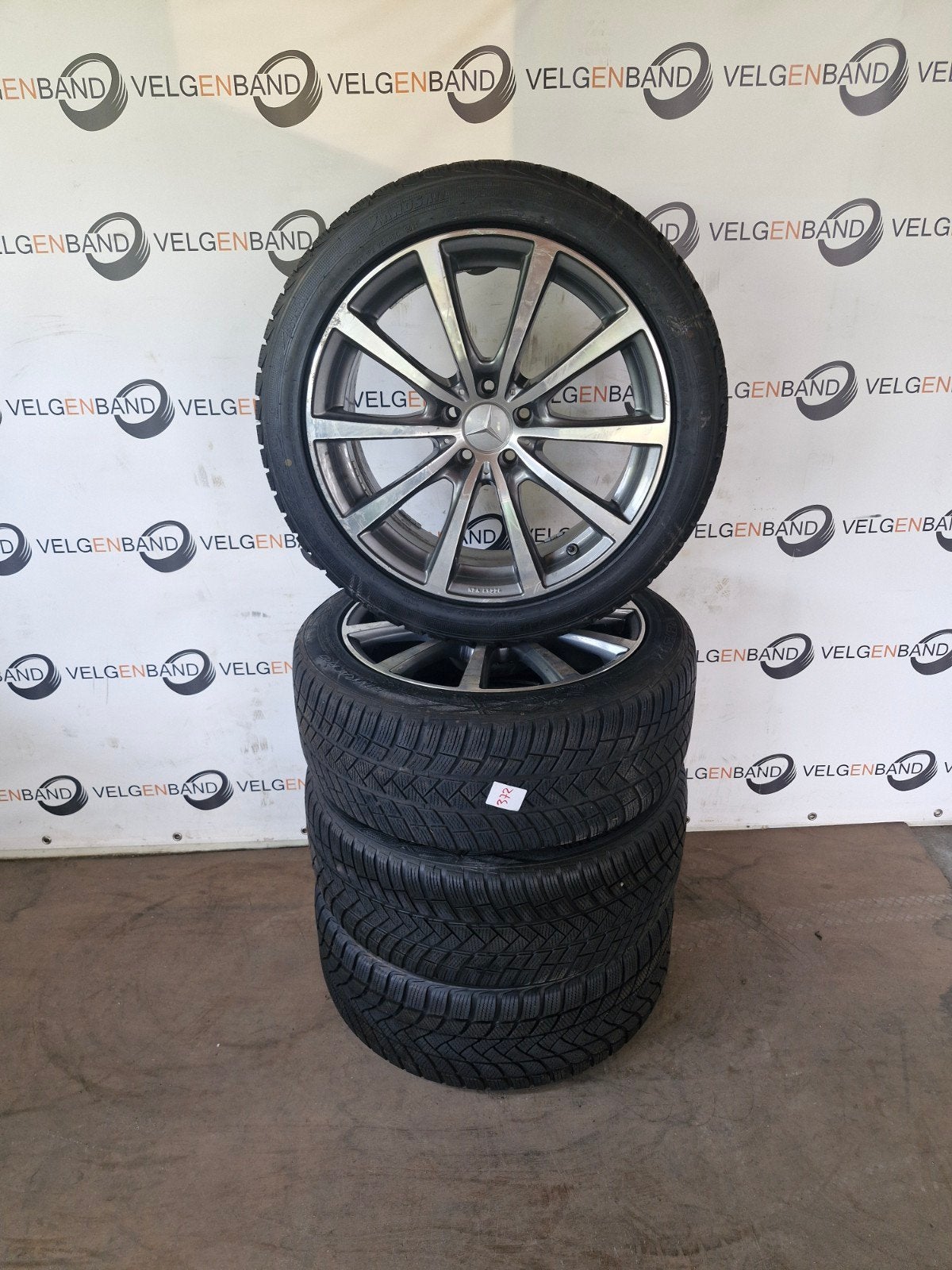 Winterset Mercedes V klasse Vito 245 45 19 5x112 66.6 winter, Auto-onderdelen, 19 inch, ., Banden en Velgen, Onbekend