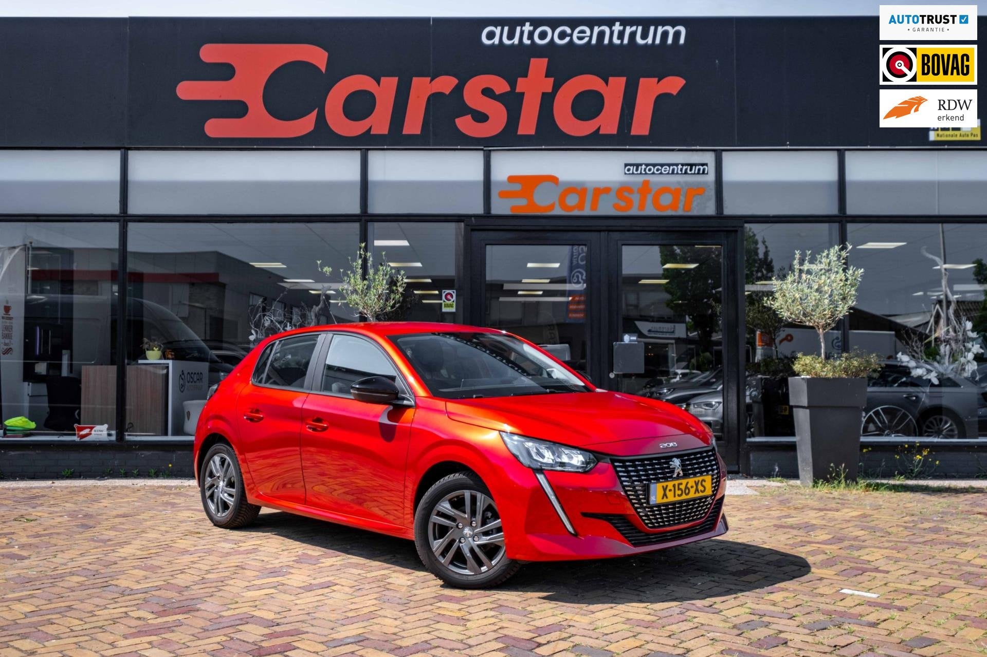Peugeot 208 1.2 PureTech Allure|Cruise|Airco|Pdc|, Voorwielaandrijving, Stof, Euro 6, 1199 cc