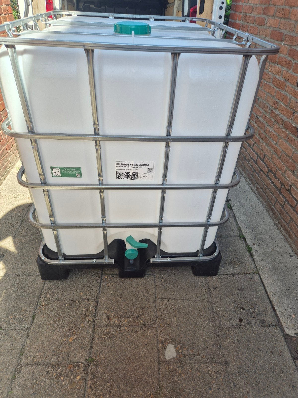Ibc kunststof pallet 1000 liter zelf nog uitspoelen, Tuin en Terras, Regentonnen, 150 liter of meer, Ophalen of Verzenden