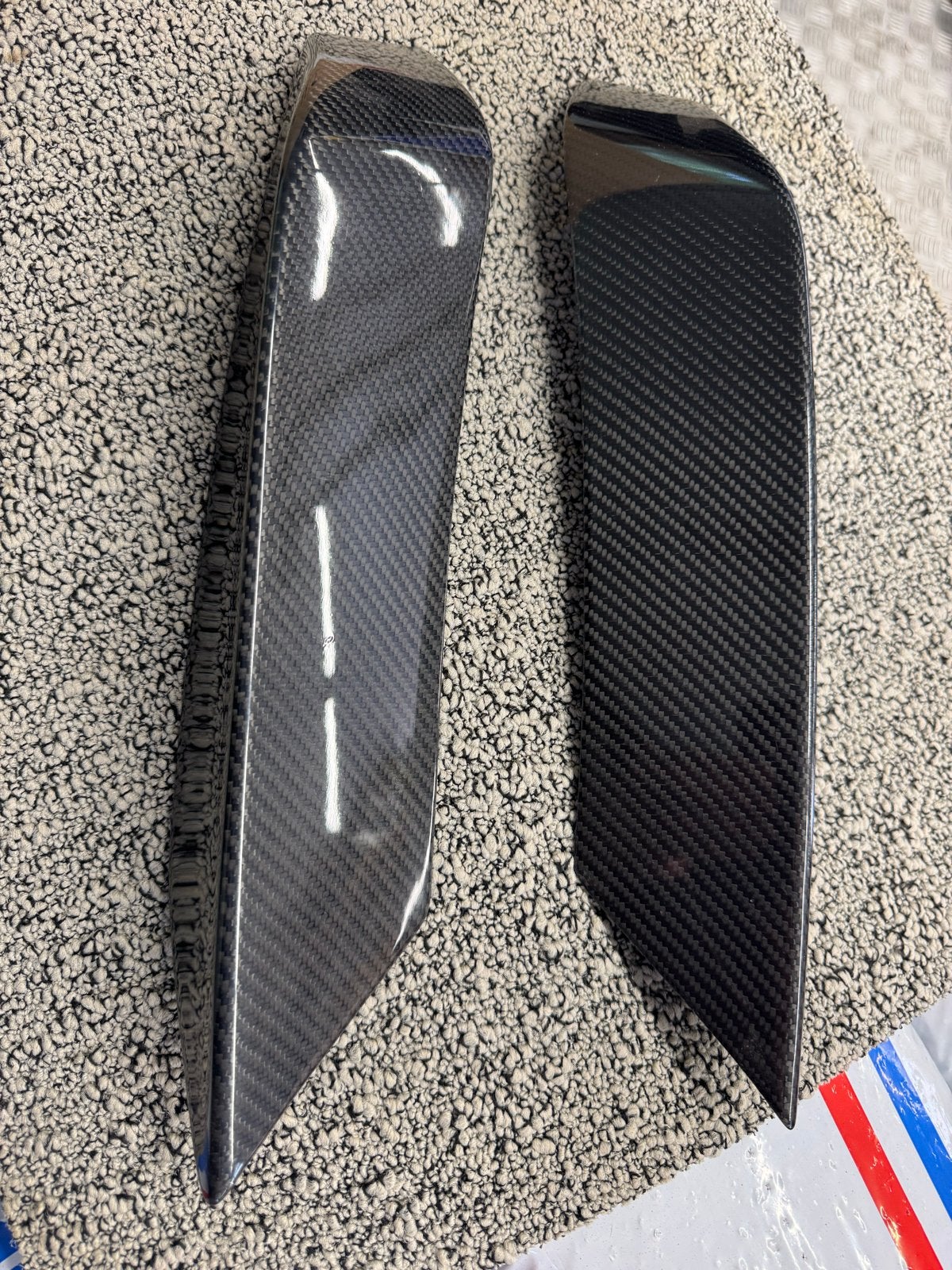 BMW M3 M4 F82 F83 Carbon front upper flaps, Voor, Nieuw, Ophalen of Verzenden, Spatbord