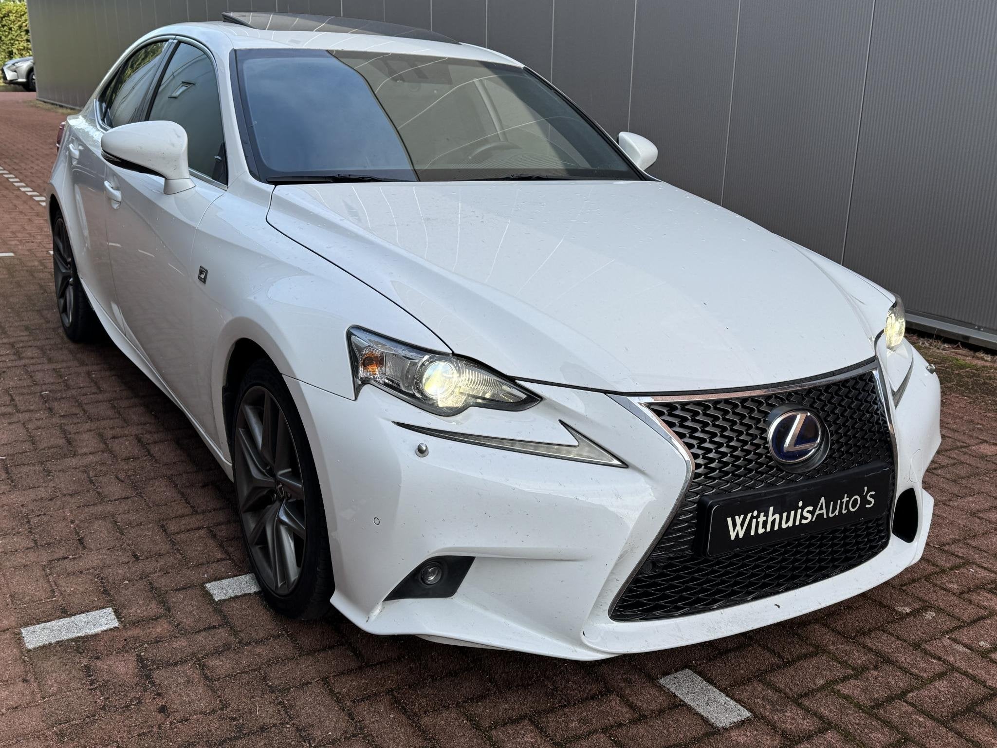 Lexus IS 300h F Sport Edition Dakraam Stoelverwarming, Euro 5, Gebruikt, 223 pk, Automatische klimaatregeling