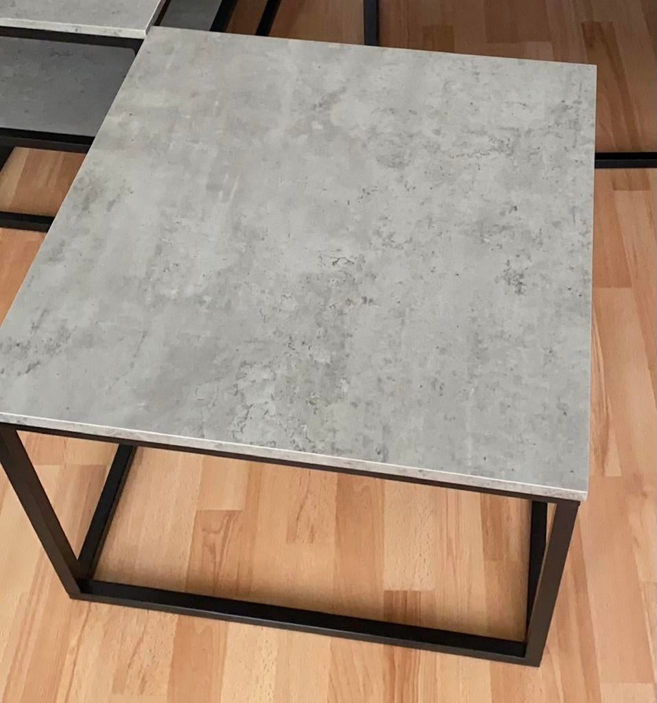 Bijzettafel JYSK DOKKEDAL marmer/beton 60x60 cm, Ophalen, Zo goed als nieuw, Vierkant, 45 tot 60 cm