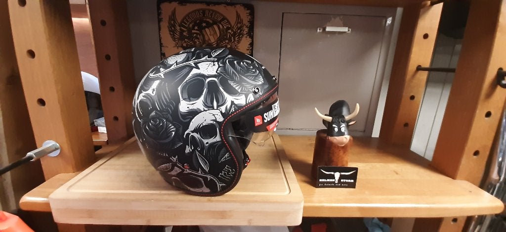 mt breakout helm maat S motor scooter helm S brommer helm S, Motoren, Kleding | Motorhelmen, Pascalstraat 6 1704 RD Heerhugowaard