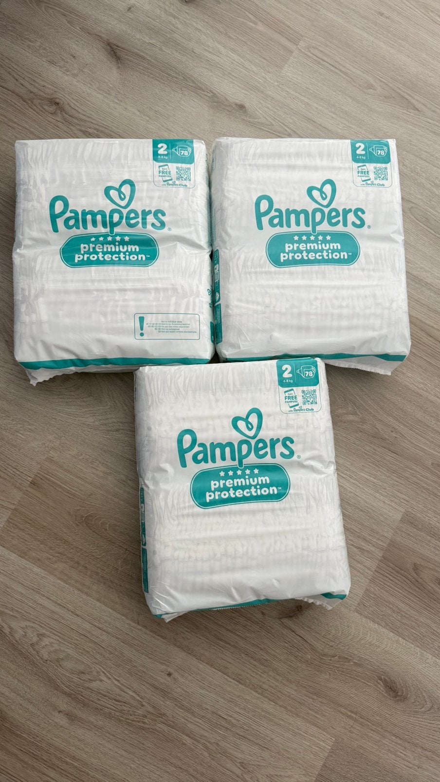 3x pampers premium protection maat 2, Ophalen, Nieuw