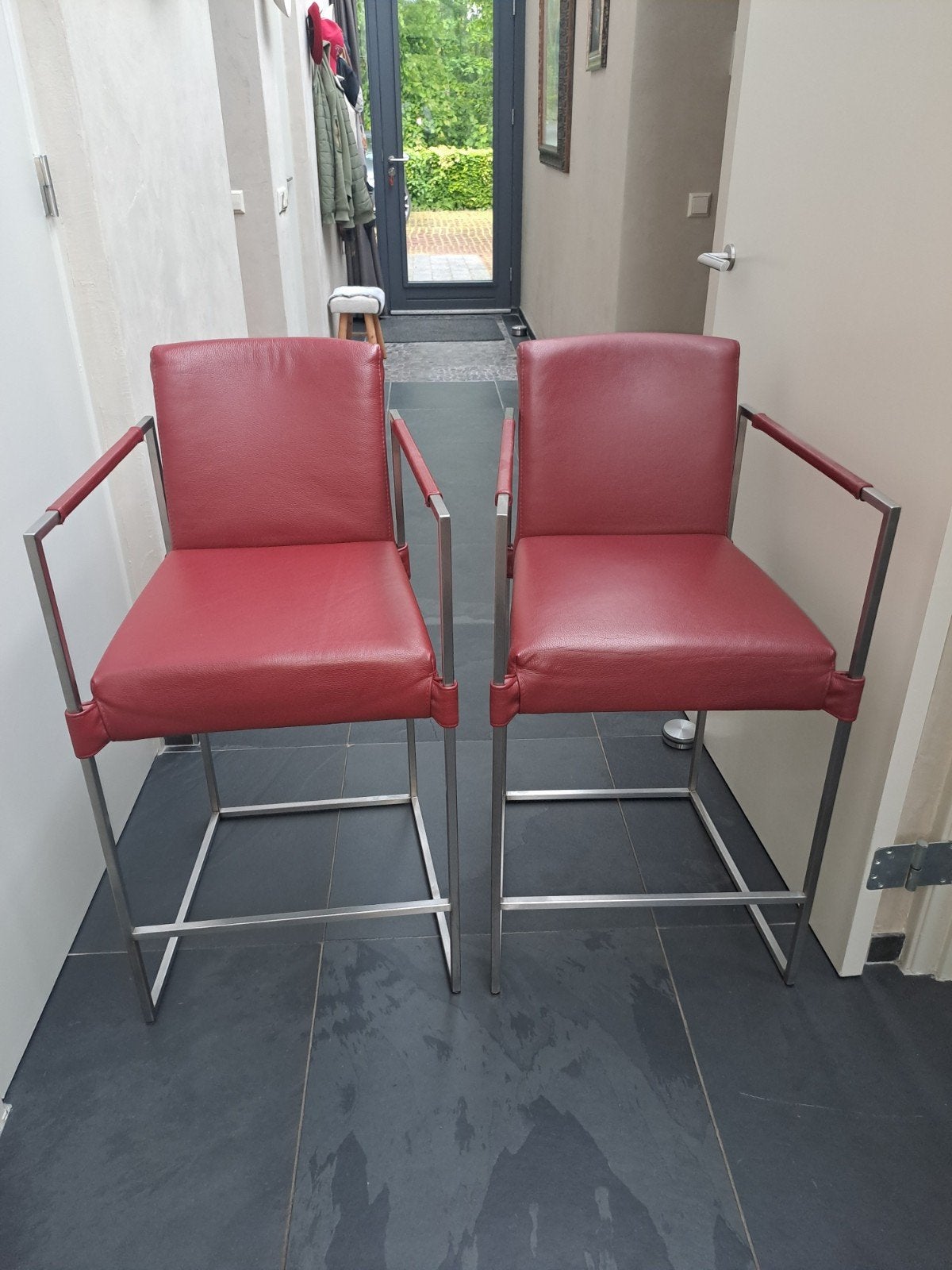2x Bert Plantagie Barkrukken Rood, Ophalen, 60 tot 90 cm