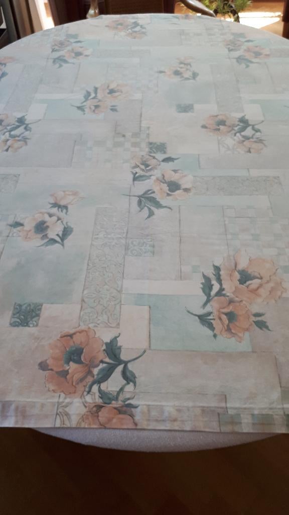Een mooi zomers tafelkleed met bloemen patronen, Ophalen of Verzenden, Zo goed als nieuw, Rechthoek