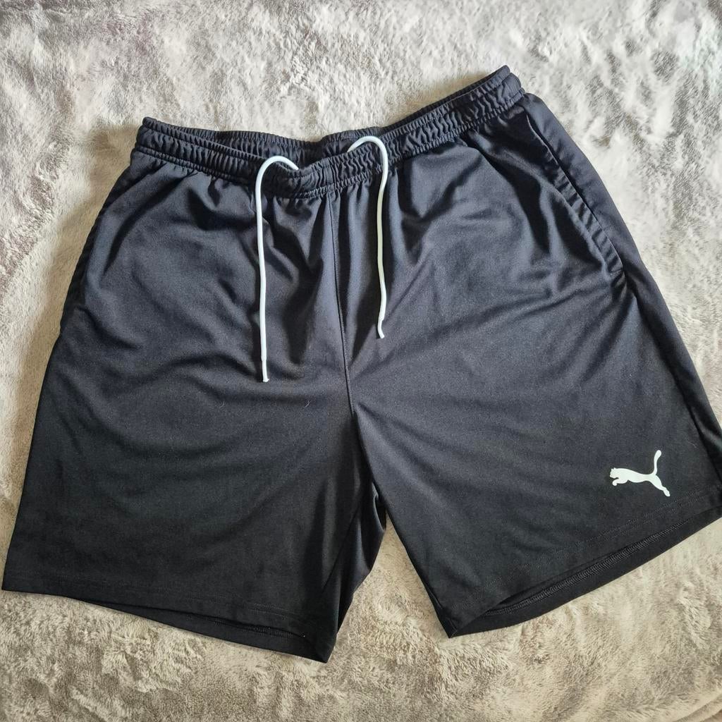 Zwarte PUMA short. NIEUW., Zwart, Ophalen of Verzenden, Algemeen, Maat 56/58 (XL)