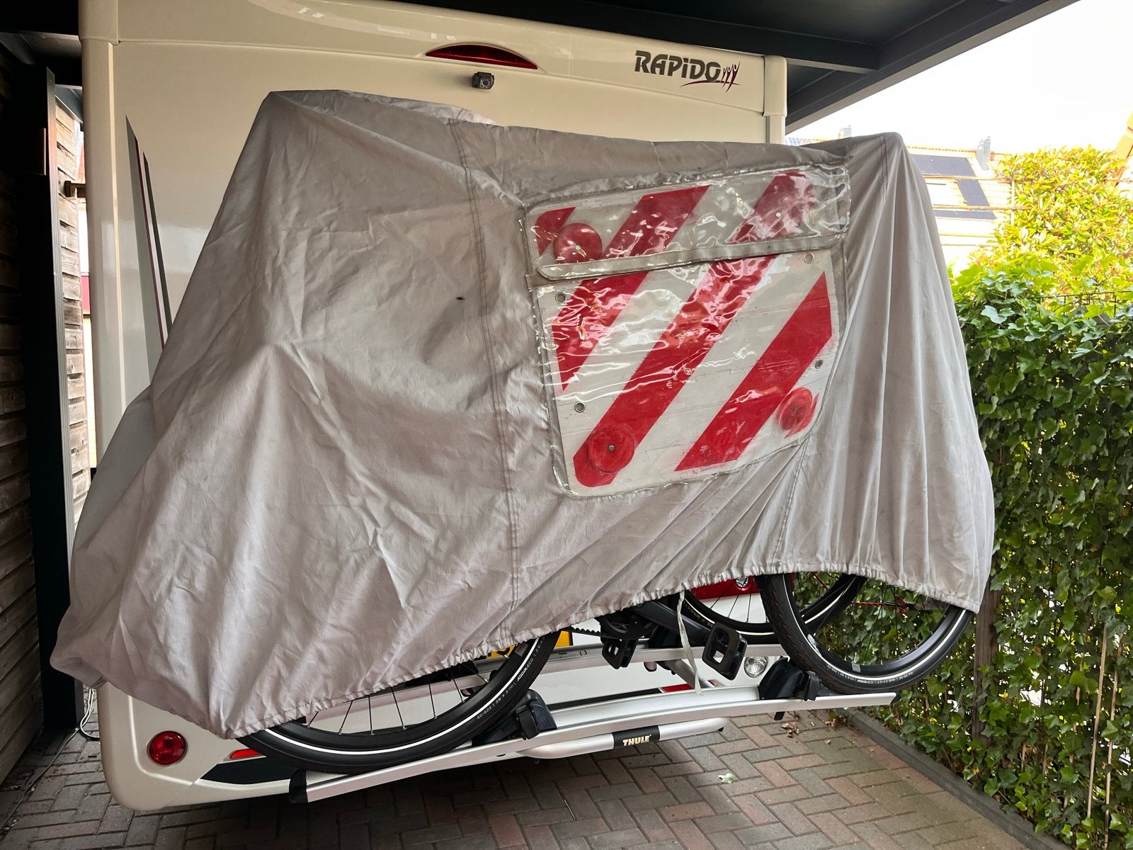 Waterdichte fietshoes voor camper of caravan, Ophalen, Gebruikt