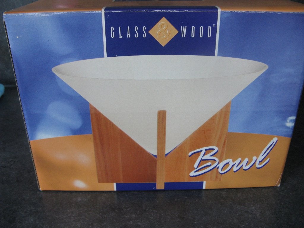 Glazen schaal op houten onderstel. (Glass & Wood - Bowl), Op voet, Schaal, Rond, Ophalen of Verzenden
