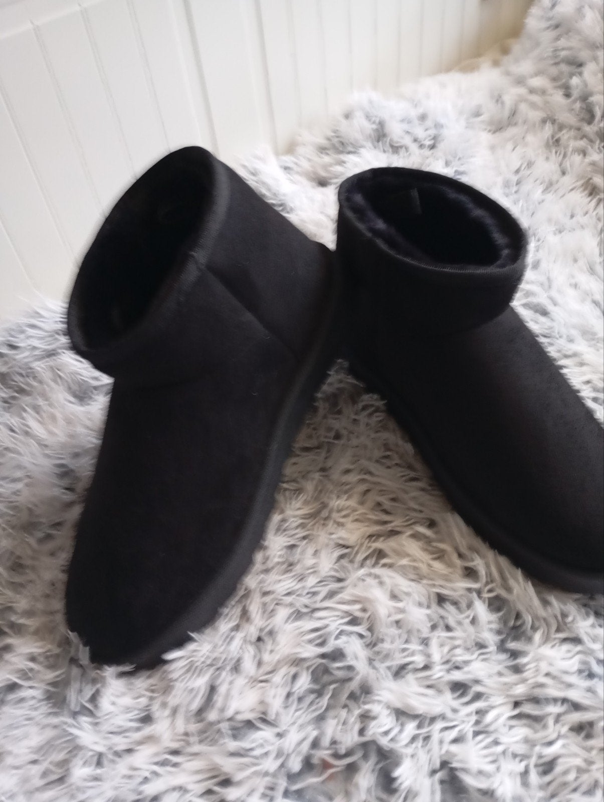NIEUWE PANTOFFELS MET BONTEN VOERING MAAT 41 NU 6€ ZIE FOTO, Ophalen of Verzenden, Nieuw, Pantoffels of Sloffen