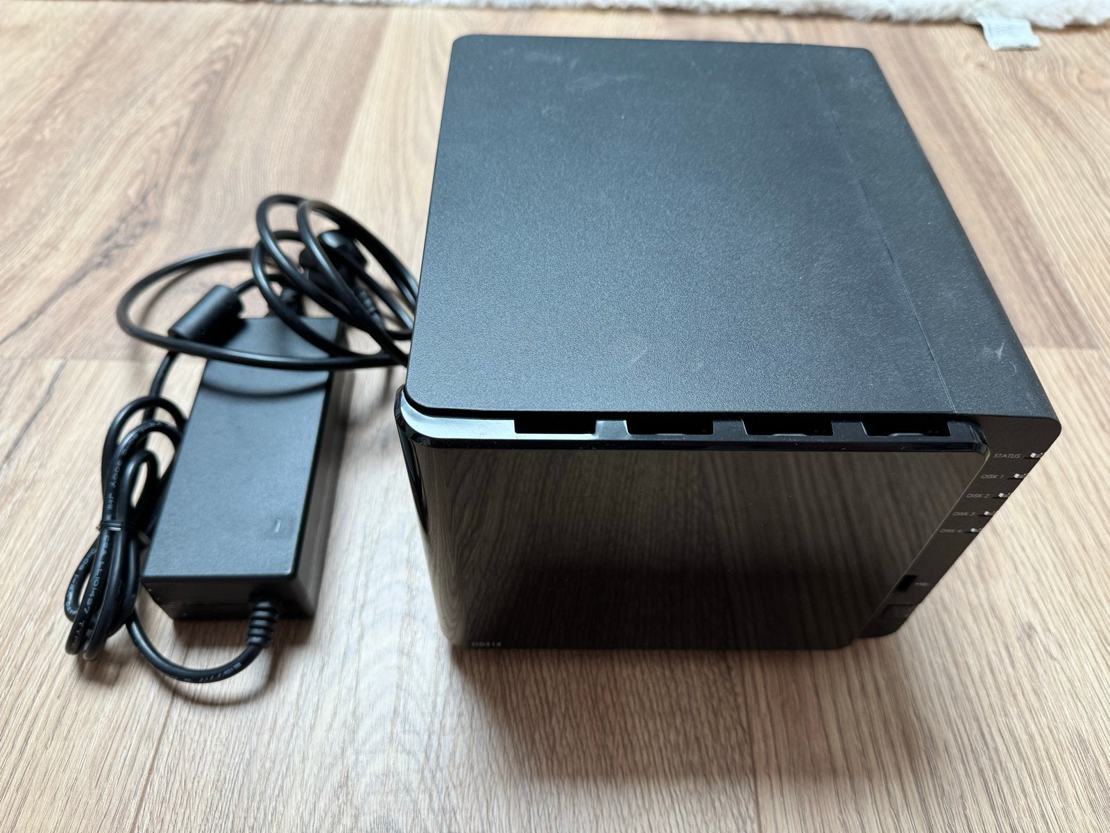 Synology DS414 NAS - Werkend zonder schijven, Gebruikt, Server, Ophalen of Verzenden, Extern