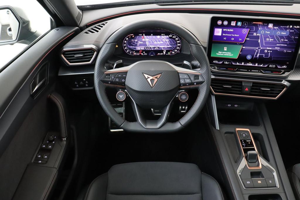 CUPRA FORMENTOR 1.5TSI/272PK e-HYBRID VZ PERFORMANCE -PANO.D, Auto's, Cupra, 12 maanden, 4 cilinders, 250 km/l, Alcantara
