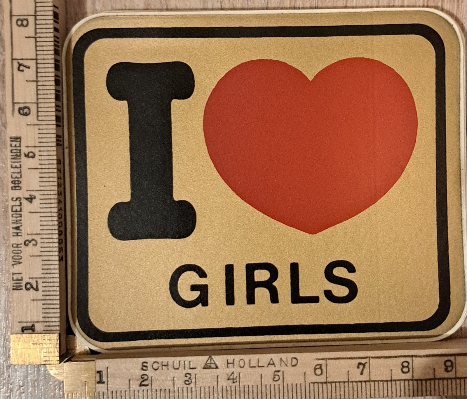 Vintage goudkleurige autosticker I love girls I ️️ girls, Ophalen of Verzenden, Zo goed als nieuw, Auto of Motor