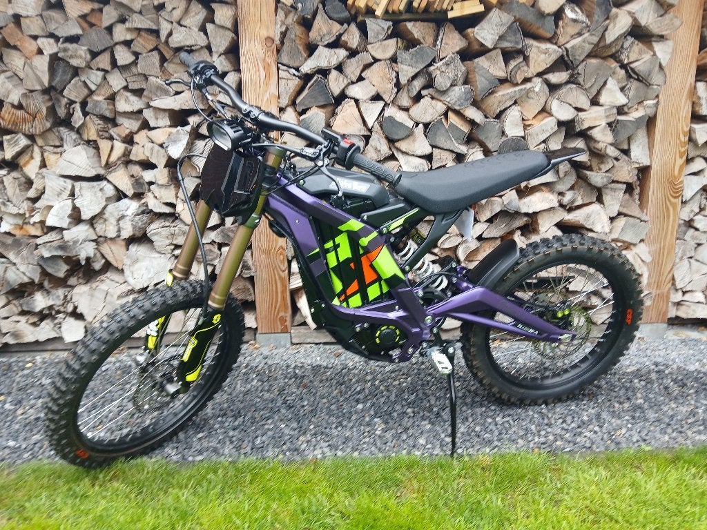 PRAKTISCH NIEUW! Surron 2025 Lbx, Ophalen, Zo goed als nieuw
