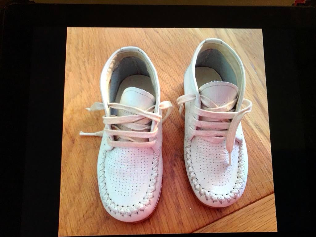 Witte babyschoentjes met veters, maat 18 ,kraagjes, Ophalen of Verzenden