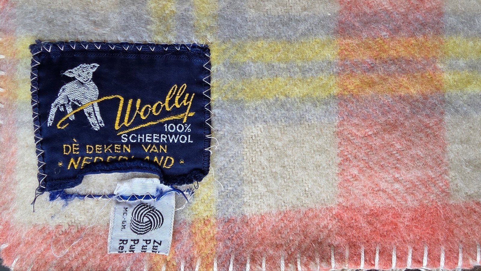 Vintage wollen ledikant deken 155x100, Woolly, 100 % wol, Gebruikt, Jongetje of Meisje, Ophalen of Verzenden, Deken of Dekbed