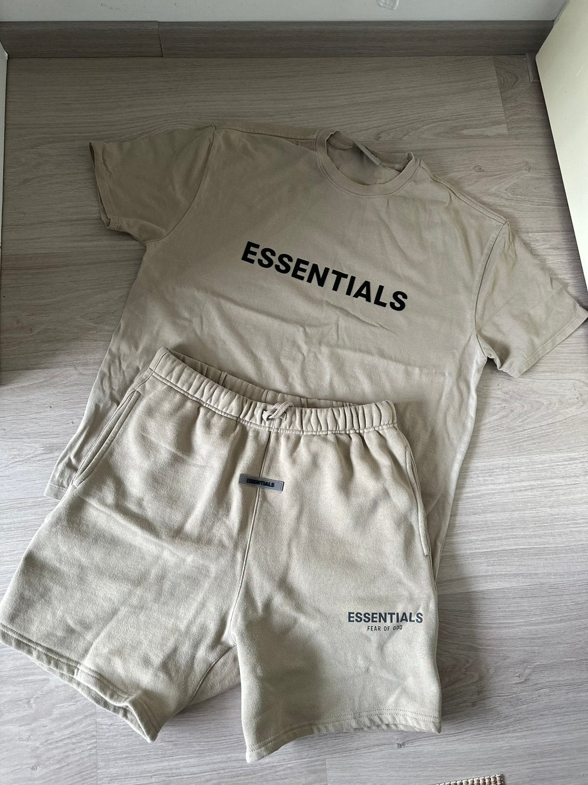 Zomersetje Essentials zo goed als nieuw, Ophalen, Zo goed als nieuw, Maat 46 (S) of kleiner
