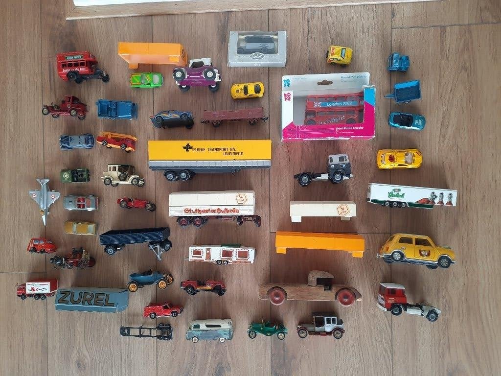 Doos met diverse modelauto's., Ophalen of Verzenden, Auto