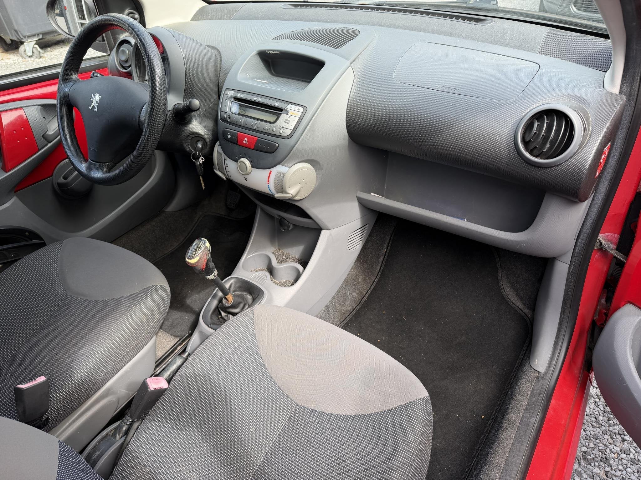 Foto 15 van Peugeot 107 1.0-12V XS Elekt. Ramen | Stuurbekrachtiging | A