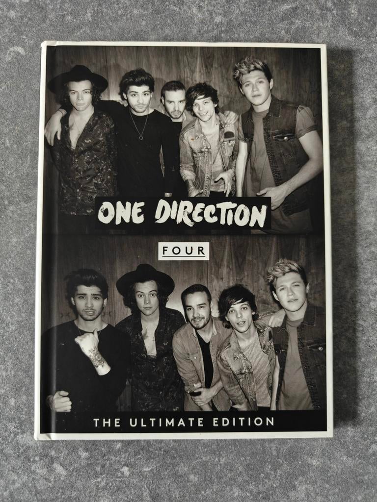 CD-book - One Direction - Four The Ultimate Edition, Ophalen of Verzenden, Zo goed als nieuw