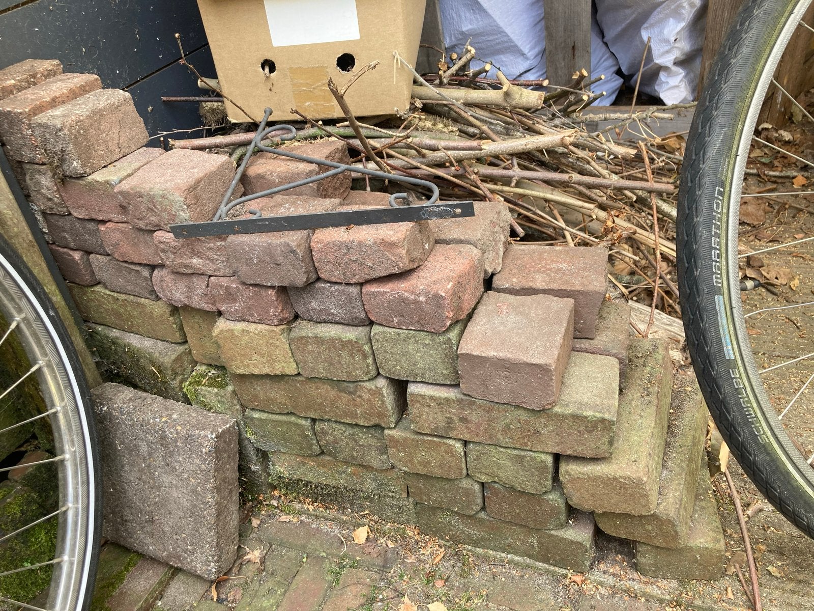 GRATIS op te halen: gebruikte klinkers voor tuin of oprit, Tuin en Terras, Grind, Keien en Split, Overige materialen, Gebruikt