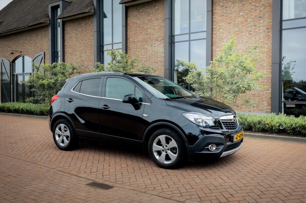Opel Mokka 1.4 Turbo 140PK Start/stop 2015 Zwart, Auto's, Opel, Voorwielaandrijving, 4 cilinders, Zwart, Handgeschakeld