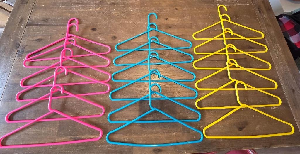 Gekleurde kledinghangers, Ophalen of Verzenden, Zo goed als nieuw, Kunststof, Kinderen en Volwassenen