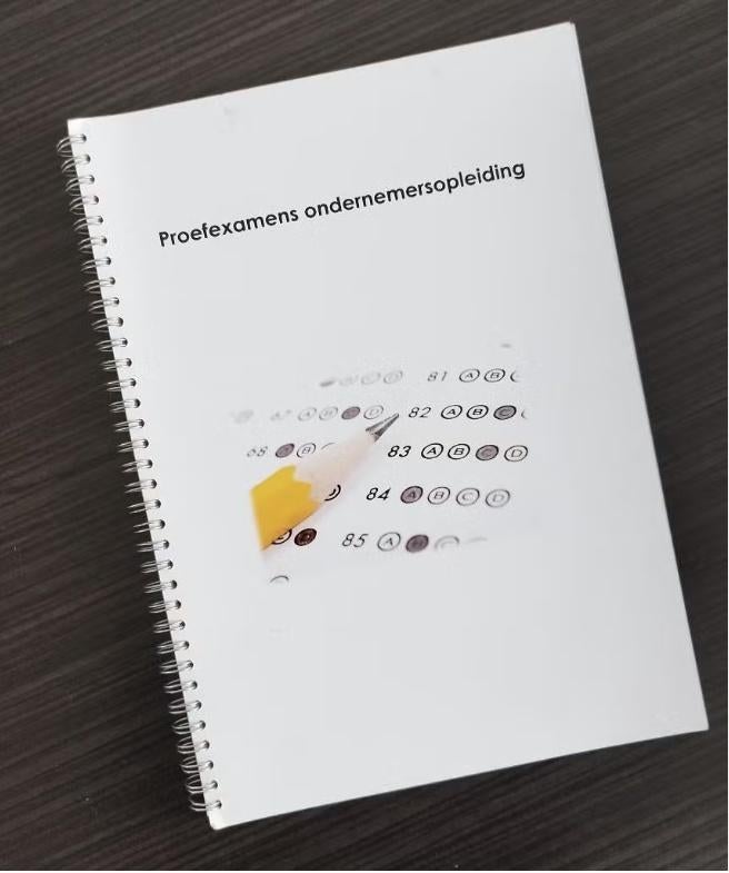 NIWO Proefexamens ondernemersopleiding studieboek, Boeken, Ophalen of Verzenden, Beta, Zo goed als nieuw, Niet van toepassing