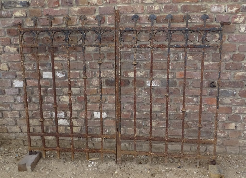 antieke smeedijzeren geklonken poort uit frankrijk, Ophalen