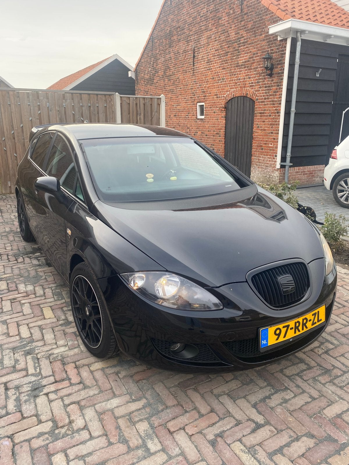 Seat Leon FSI Zwart, Voorwielaandrijving, 4 cilinders, 1984 cc, Leon