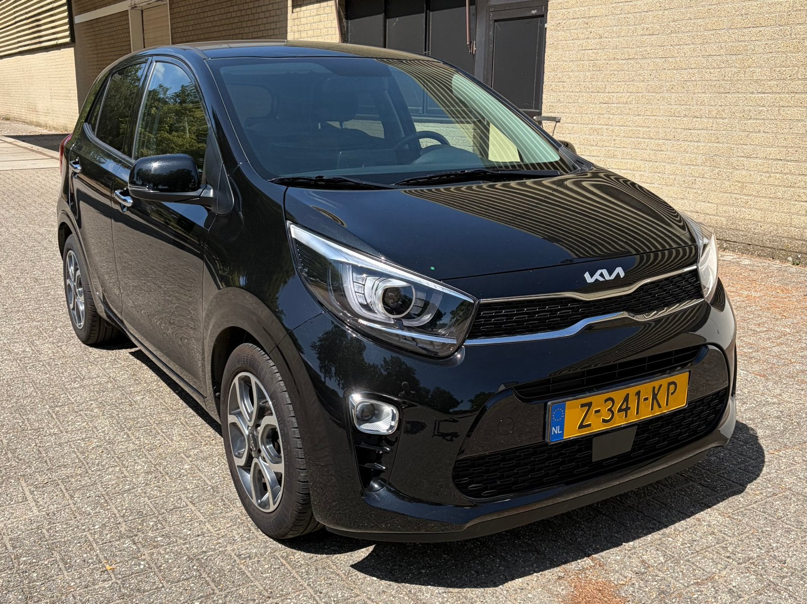 Kia Picanto 1.0 DPi AMT 67pk 4-zits 2024 Zwart, Voorwielaandrijving, Stof, Metallic lak, 4 stoelen