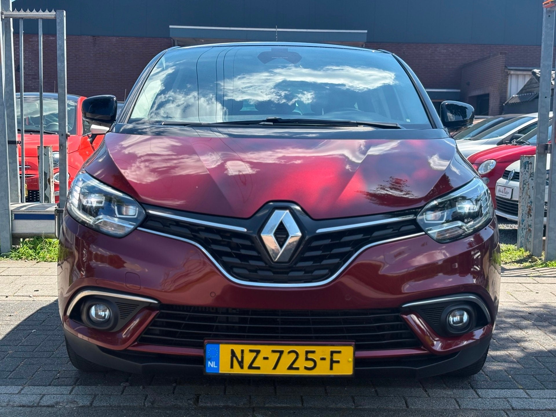 Renault Scénic 1.2 TCe Bose | LED | 20” LMV | Trekhaak |, Auto's, Renault, Voorwielaandrijving, Gebruikt, 4 cilinders, 1850 kg