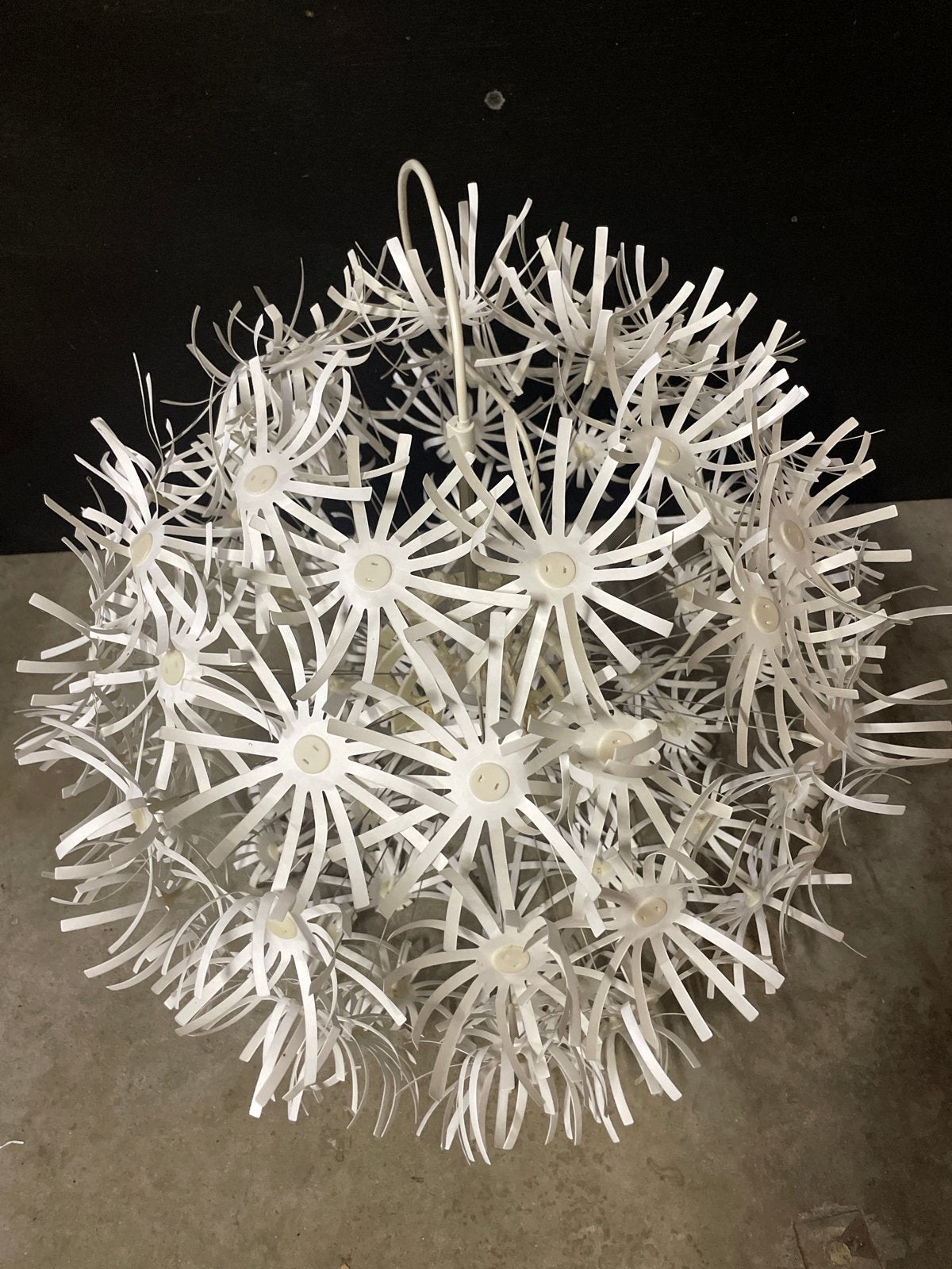 Gratis IKEA Maskros lamp, 56 cm diameter, wit, E14 fitting, Ophalen, Gebruikt, Kunststof, E14 (klein)