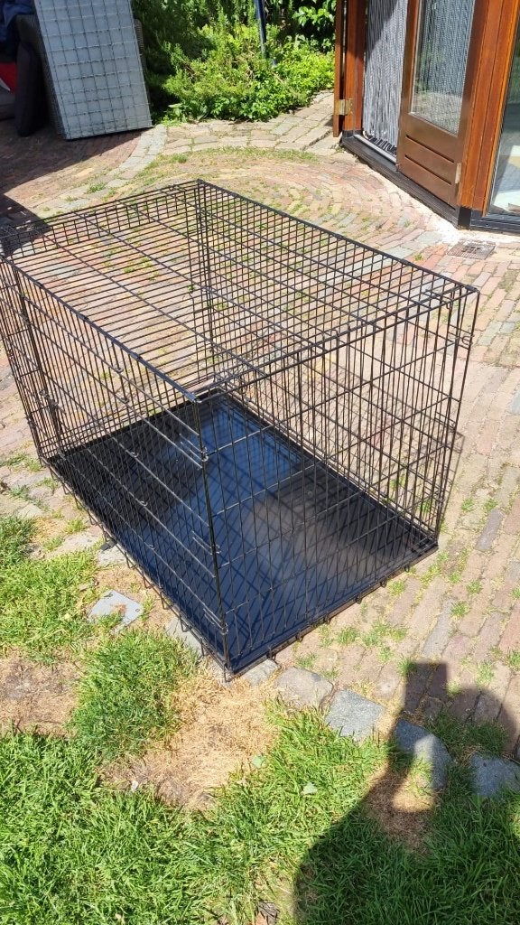 Honden kooi bench zwart draad 109x71x80cm hoog, Dieren en Toebehoren, Hondenbenches, Ophalen, Zo goed als nieuw