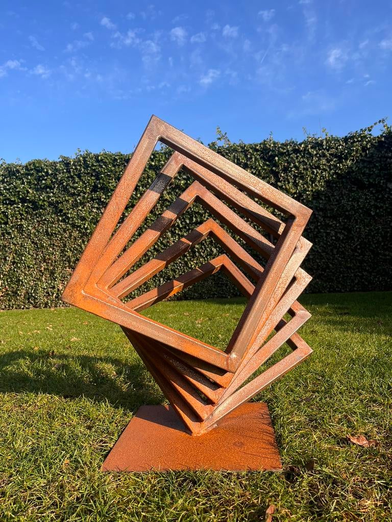 Modern stalen tuinbeeld – geometrische sculptuur roestpatina, Tuin en Terras, Ophalen of Verzenden