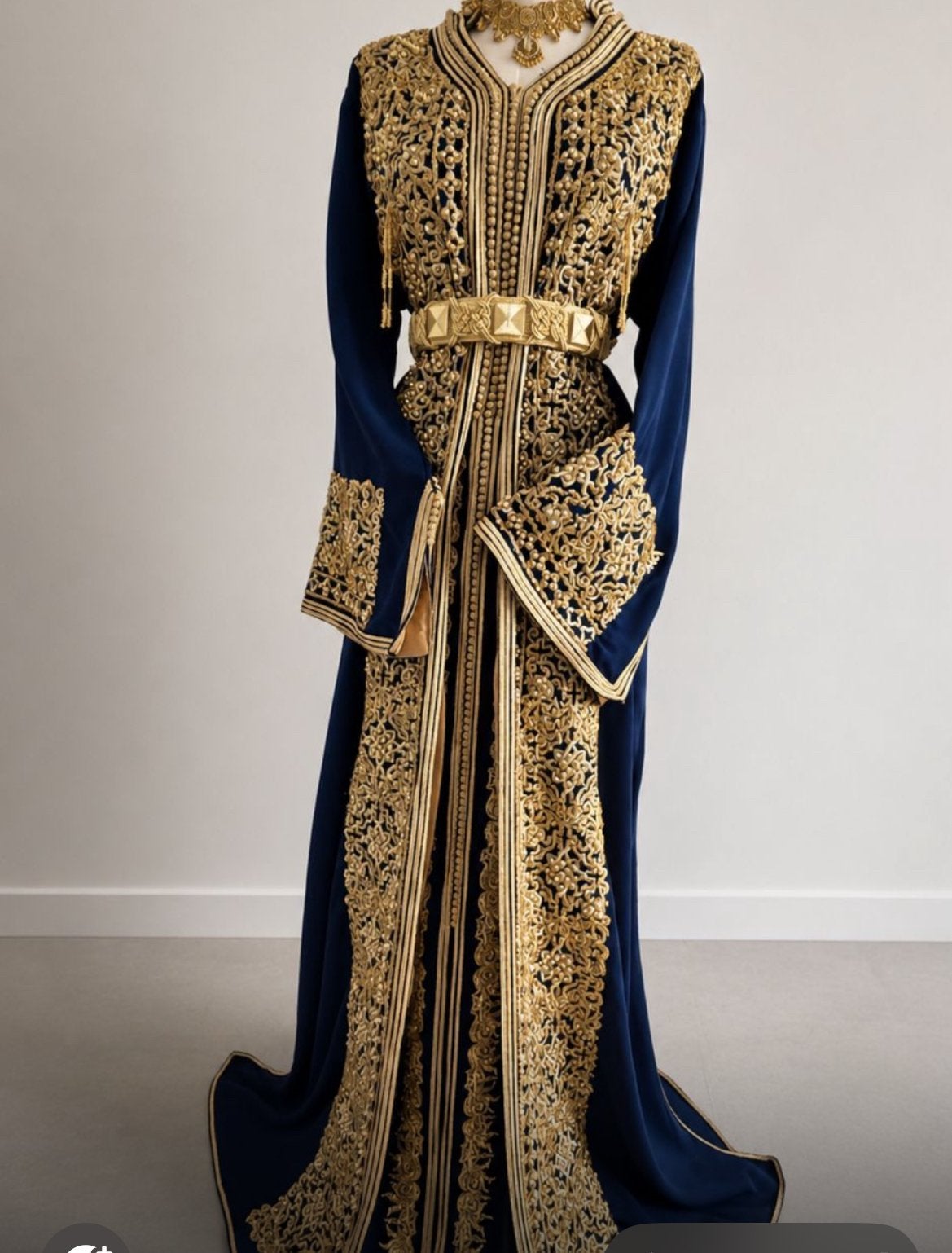 Marokkaanse Takchita te HUUR - Donkerblauw met Goud, Galajurk, Blauw, Zo goed als nieuw, Ophalen