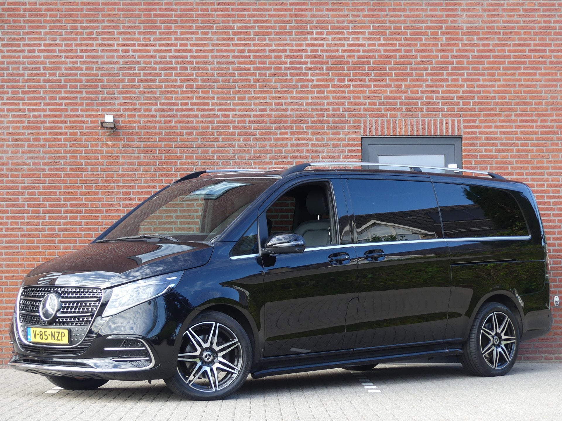 Mercedes-Benz V-Klasse 300d Extra Lang AMG Dubbel Cabine LED, Auto's, Automaat, Achterwielaandrijving, Gebruikt, Euro 6