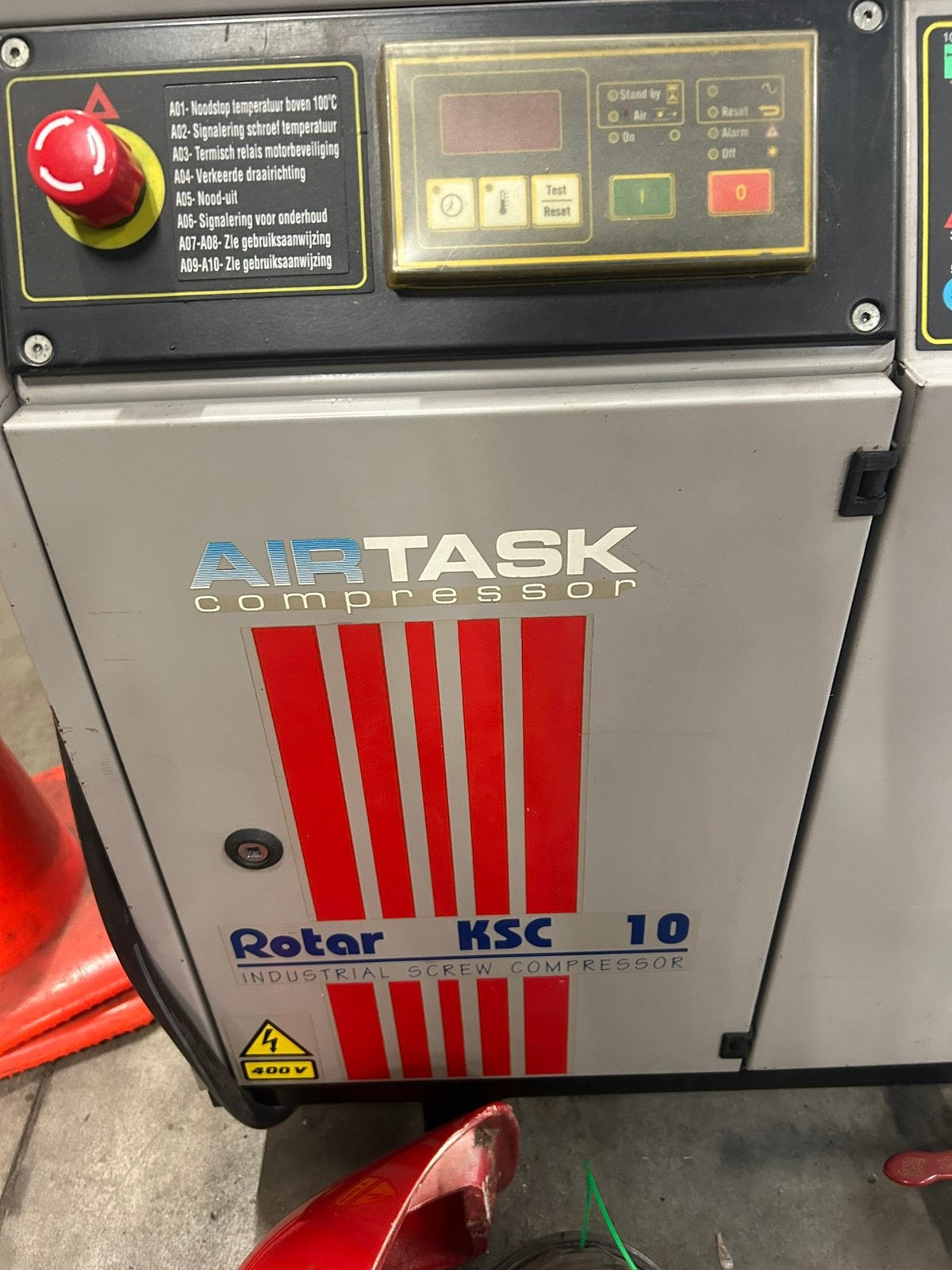 Schroef compressor, Minder dan 25 liter, Ophalen, Minder dan 200 liter/min