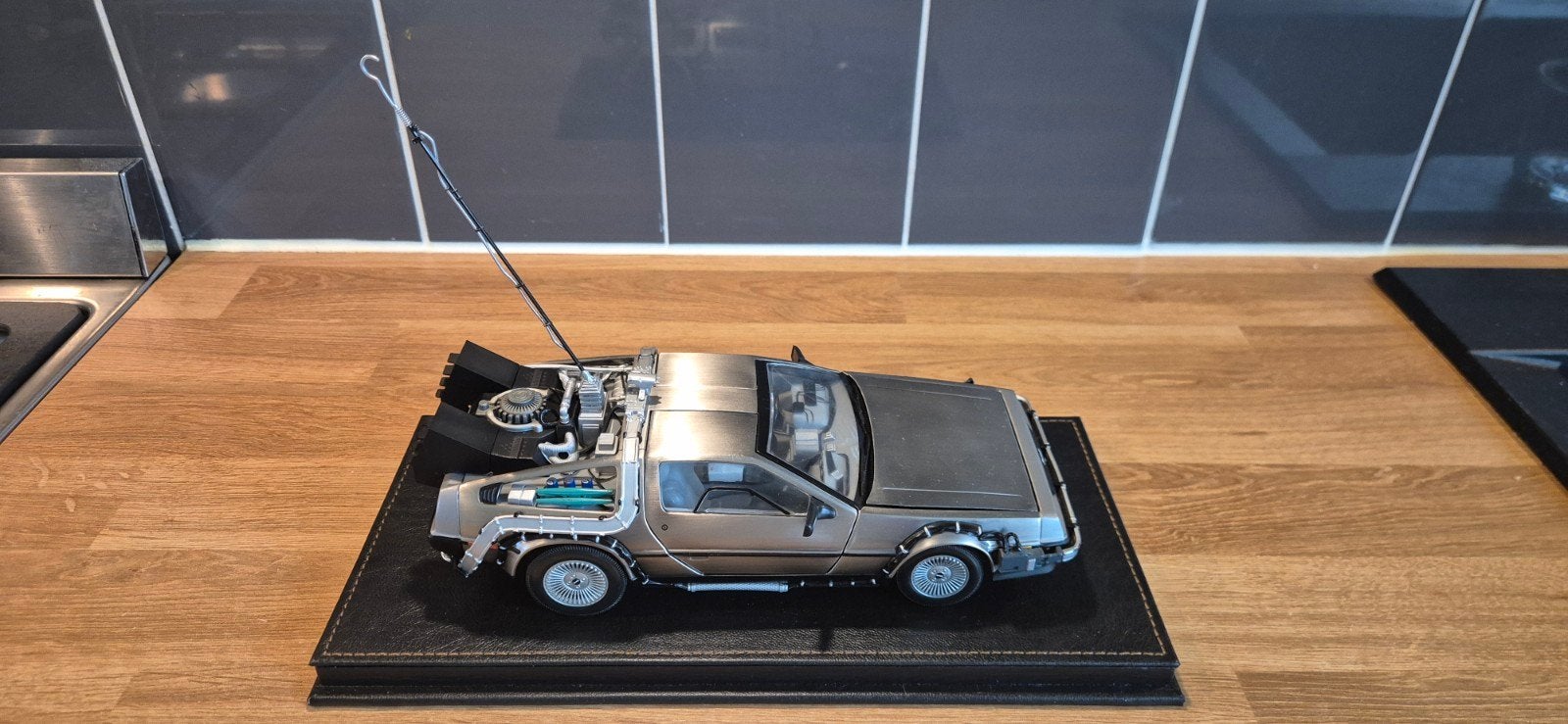 Delorean DMC Back to the Future part 1, Ophalen of Verzenden, Zo goed als nieuw, Auto, Sun Star