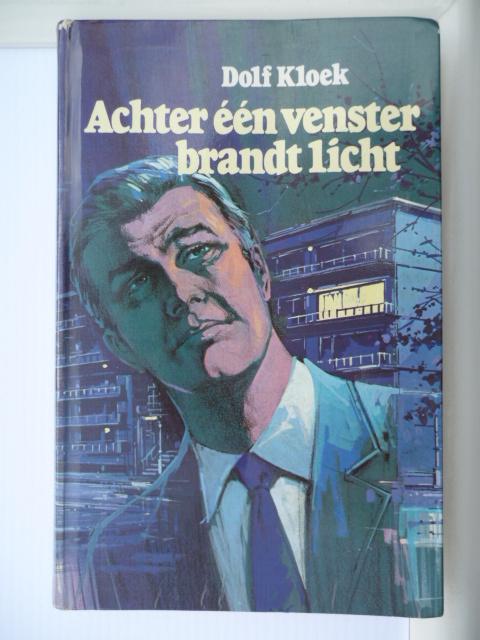 Dolf Kloek - Achter één venster brandt licht, Boeken, Ophalen of Verzenden, Gelezen